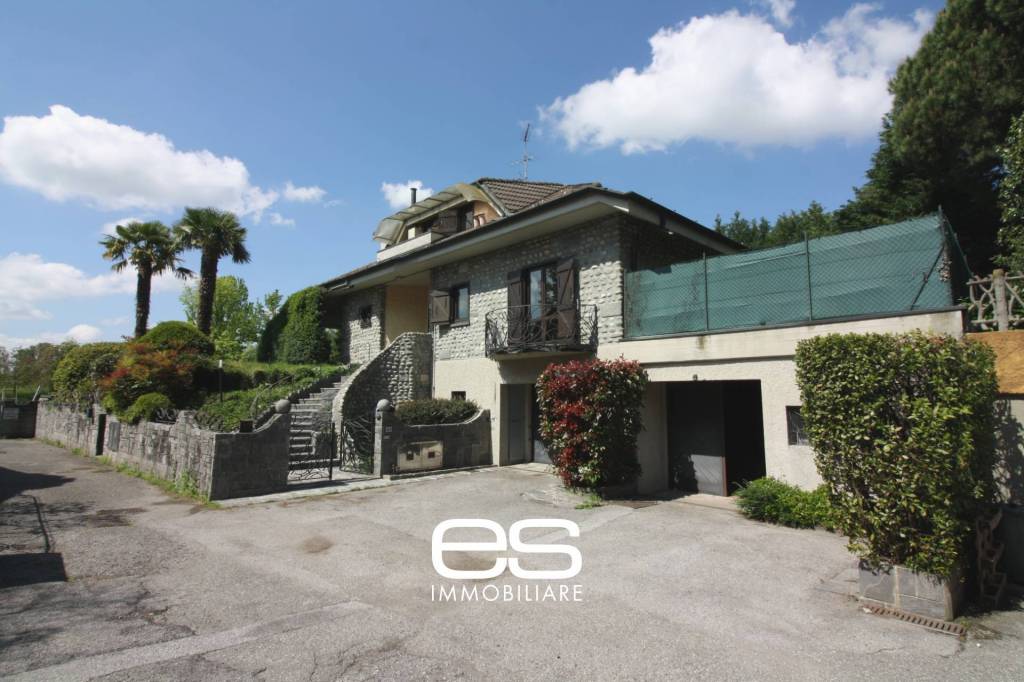 Villa in vendita a Nibionno via Gaggio, 53