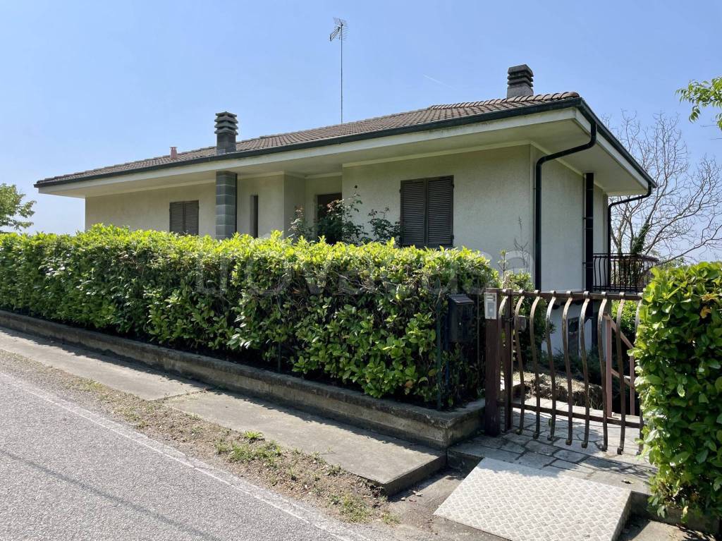 Villa in vendita a Murisengo via Gianoli, 46