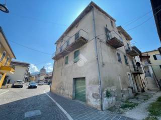 Casa indipendente in vendita ad assisi via alcide de gasperi, 45