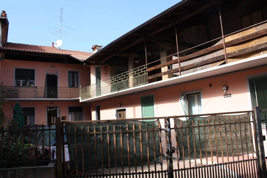 Casa Indipendente in vendita a Mezzomerico via Volta