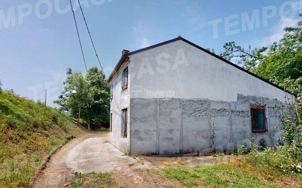 Casa Indipendente in vendita a Bondeno via Dazio 123