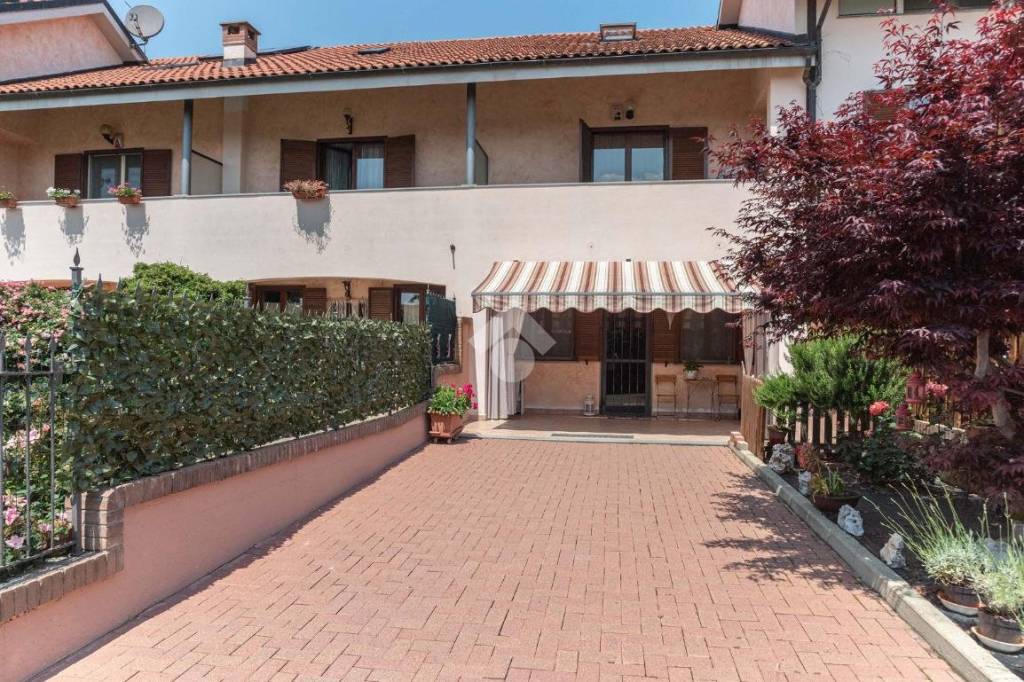 Villa a Schiera in vendita a San Francesco al Campo via Beppe Fenoglio, 2