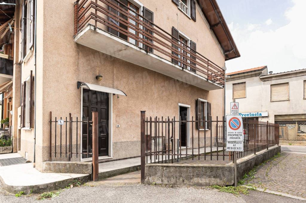 Casa Indipendente in vendita a Mariano Comense via Sant'Alessandro