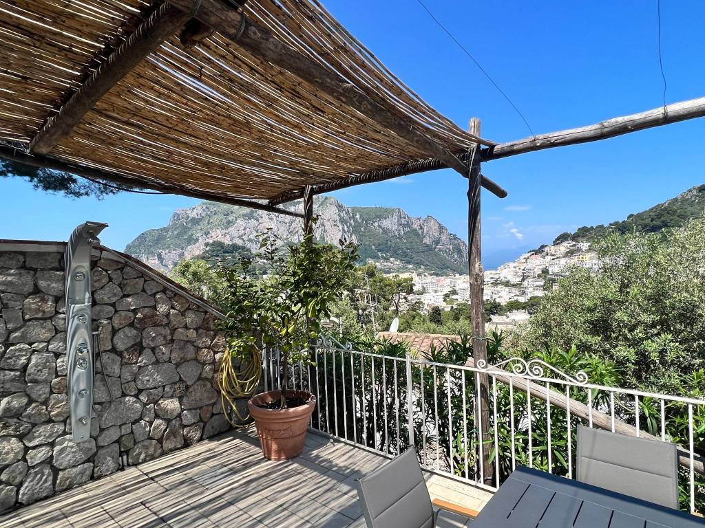 Appartamento in affitto a Capri via Tuoro