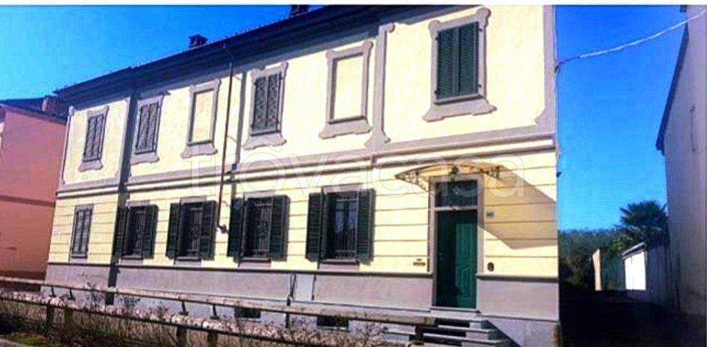 Villa in in vendita da privato a Caresana corso Roma, 106