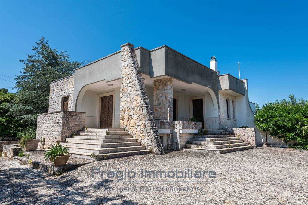 Villa Bifamiliare in vendita a Fasano viale Monte Abella, 10