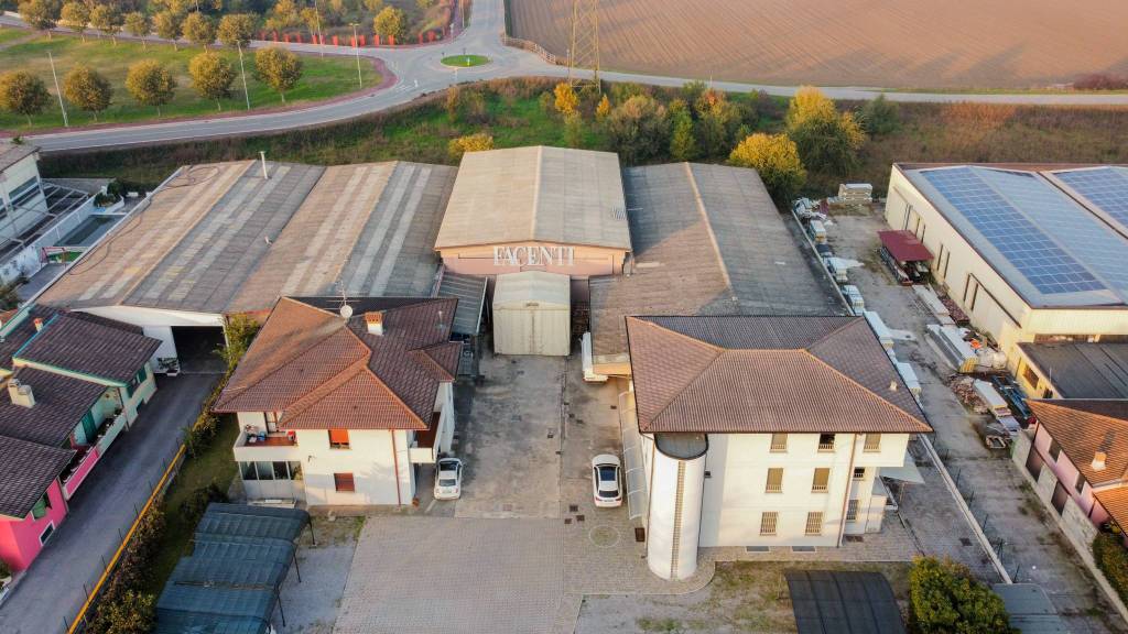 Capannone Industriale in vendita a Bagnolo Mella via Bruno Buozzi, 21