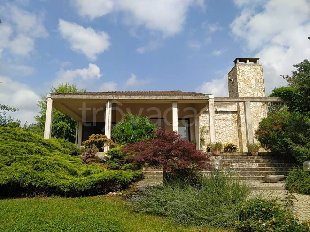 Villa Bifamiliare in vendita a Conzano via Ronchi, 38
