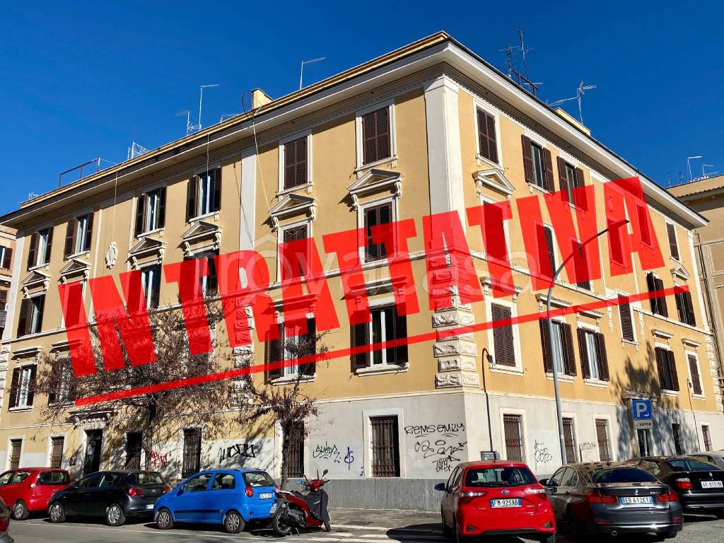 Appartamento in vendita a Roma via Giuseppe La Farina