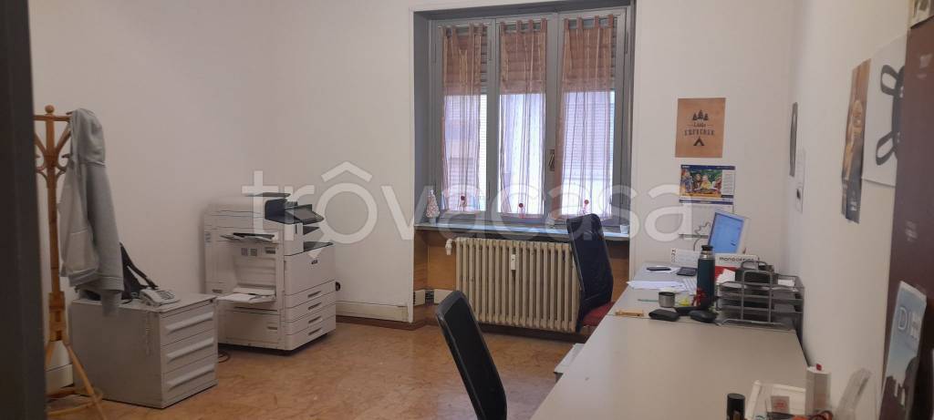 Ufficio in in affitto da privato a Rivoli via Giovanni Giolitti, 14