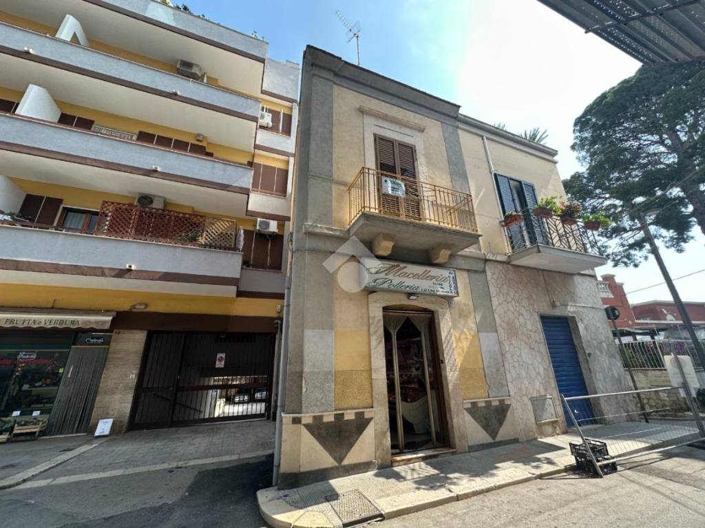 Casa Indipendente in vendita a Bari corso Vittorio Emanuele, 8