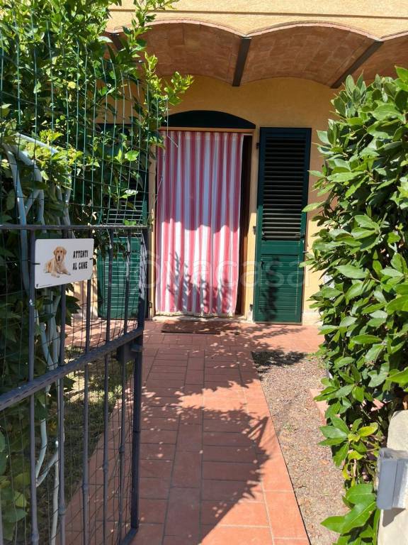 Appartamento in in affitto da privato a Rosignano Marittimo via Aurelia, 71
