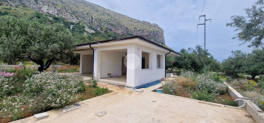 Villa in vendita a Carini via Tunisia, 12