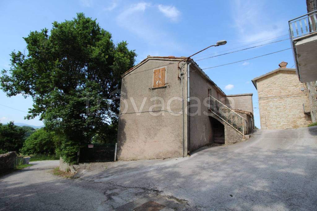 Casale in vendita a Serra Sant'Abbondio via della Pradella, 7