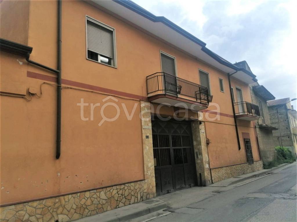Appartamento in vendita a Maddaloni via Ficucella, 82