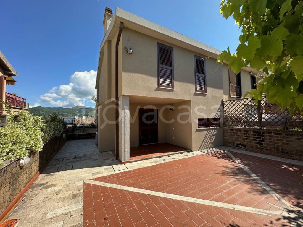 Villa Bifamiliare in vendita a Terni strada della romita, 69