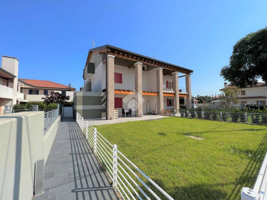 Appartamento in vendita a Castelfranco Veneto via Postioma di San Floriano, 67