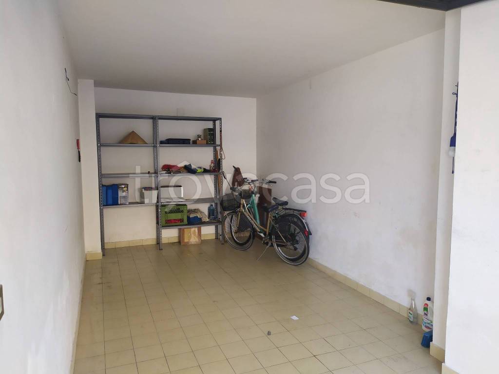 Garage in vendita a Pescara via Silvio Spaventa