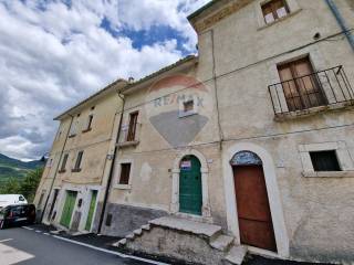 Appartamento in vendita a civitella alfedena via santa lucia, 5