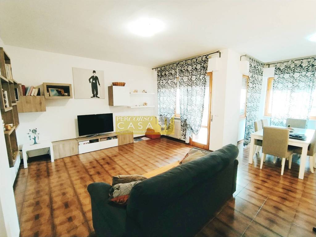 Appartamento in vendita a Teramo via Felice Barnabei, 34