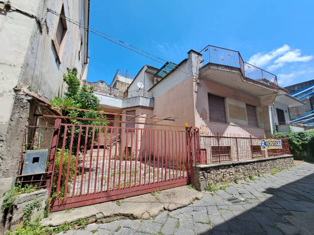 Casa Indipendente in vendita a Marigliano via Garibaldi