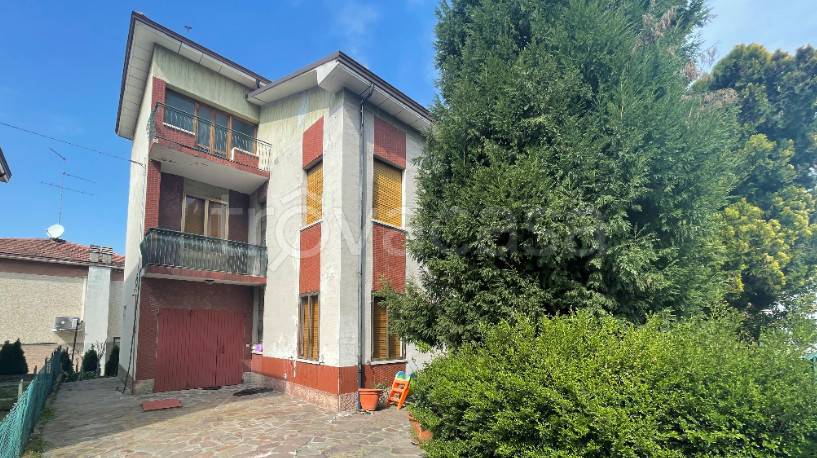 Villa Bifamiliare in vendita a Casalgrande