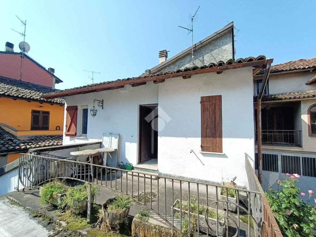 Casa Indipendente in vendita ad Arquata Scrivia via Libarna, 246