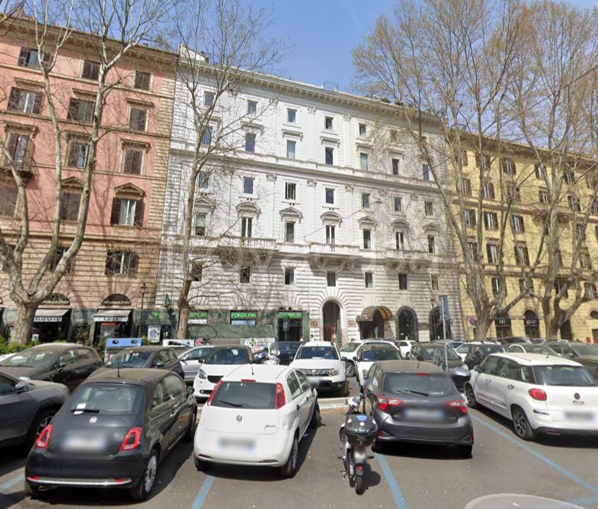 Appartamento in vendita a Roma via Nomentana, 27
