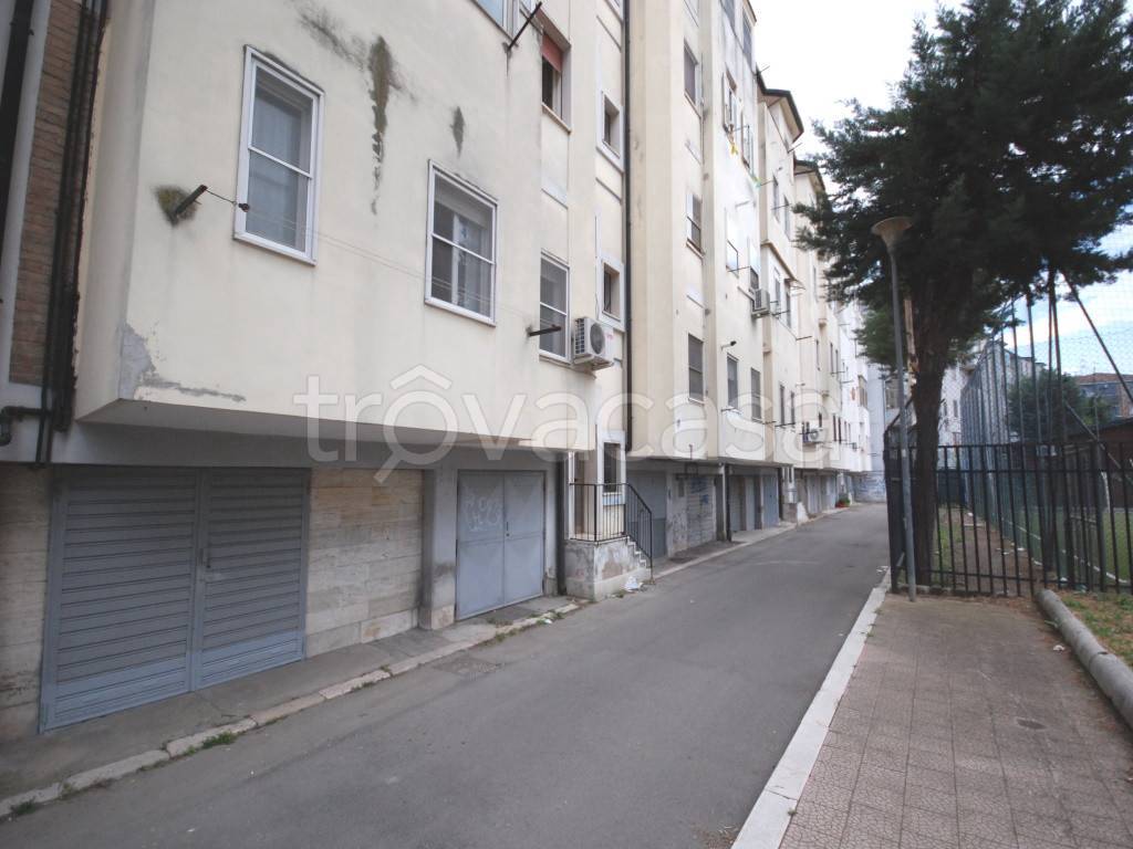 Garage in vendita a Foggia via Vittorio Bachelet, 26