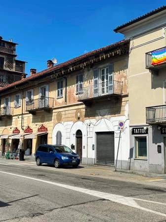 Intero Stabile in vendita a Carmagnola via Fratelli Vercelli, 80