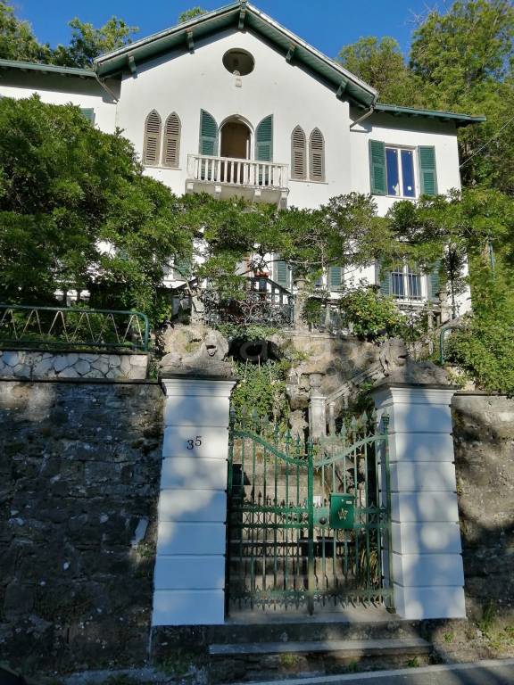 Casa Indipendente in vendita a Torriglia via Bobbio