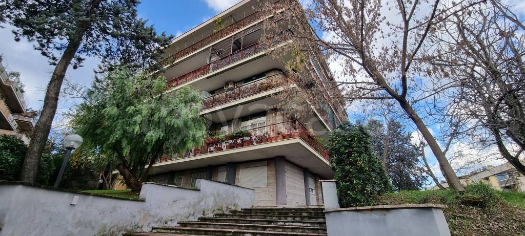 Appartamento in vendita a Roma via di Pietralata, 206