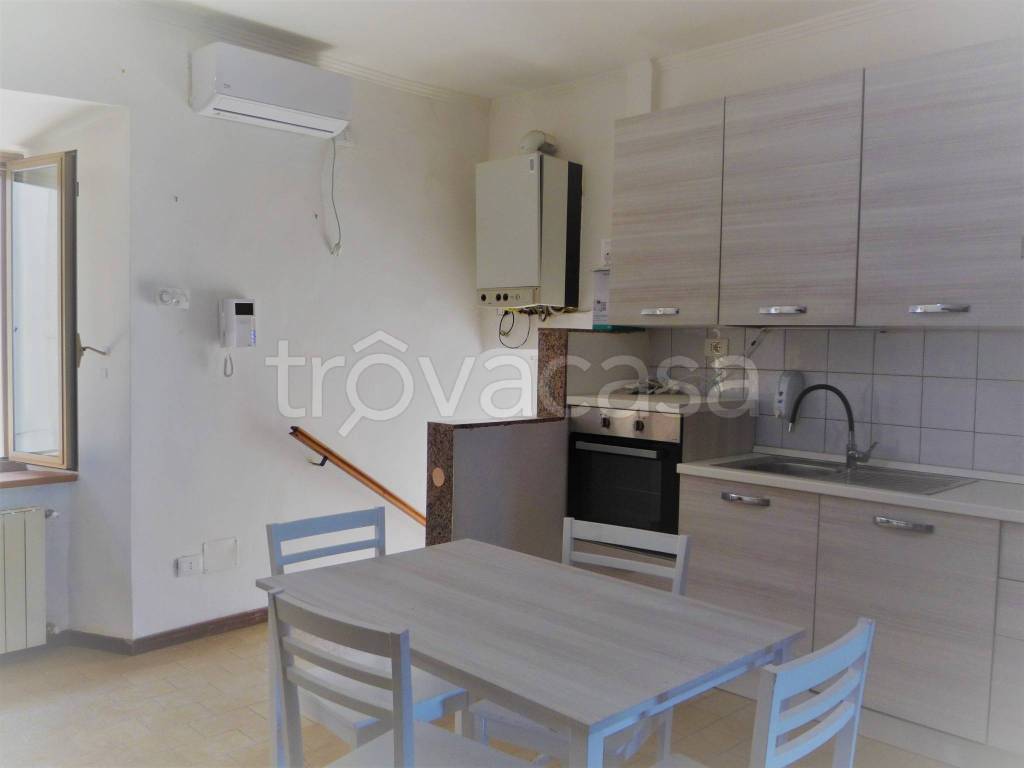 Appartamento in vendita a Palombara Sabina via Trieste