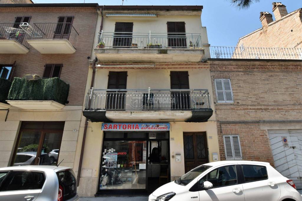 Casa Indipendente in vendita a Porto San Giorgio via Giordano Bruno 179