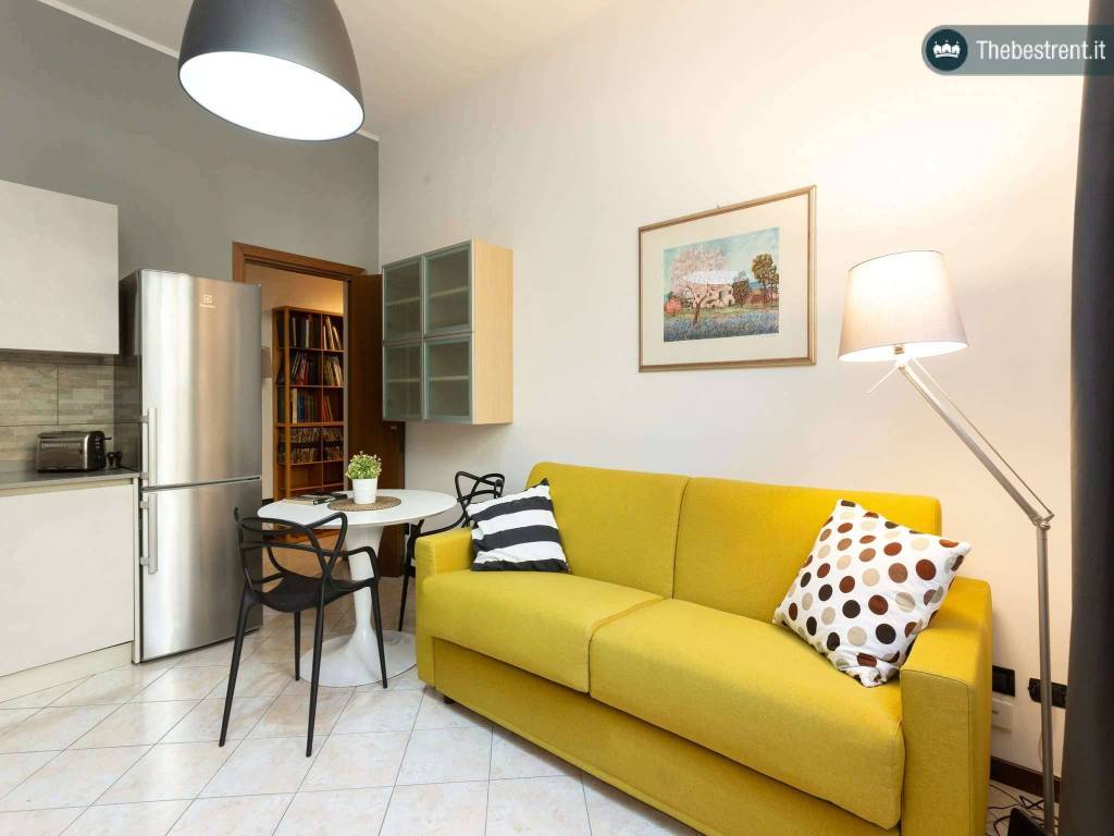 Appartamento in affitto a Milano via Beatrice d'Este 40