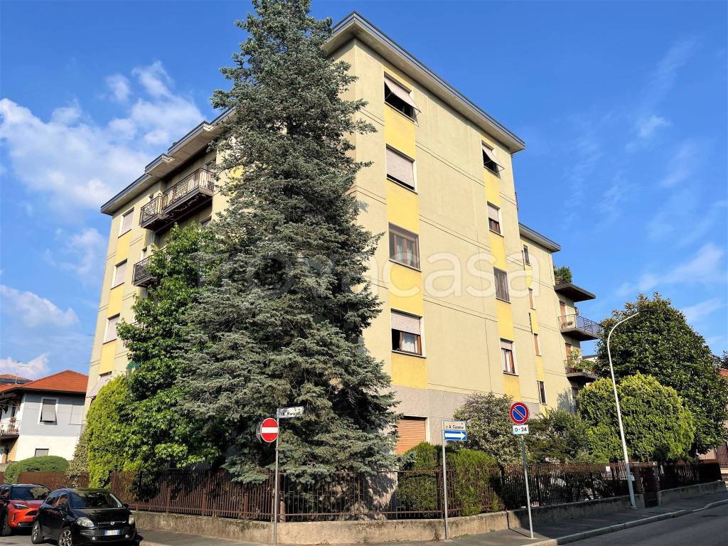 Appartamento in vendita a Legnano via Antonio Canova, 18