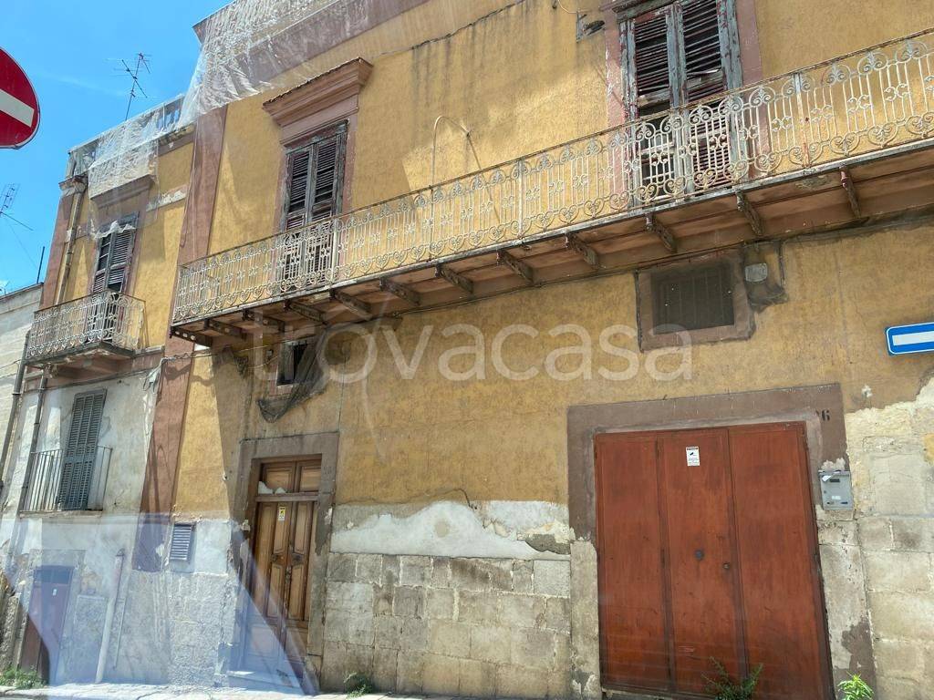 Intero Stabile in in vendita da privato a Canosa di Puglia corso Traiano, 28
