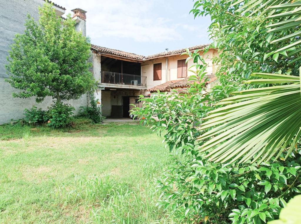 Villa a Schiera in vendita a Mariano del Friuli via Alessandro Manzoni, 83