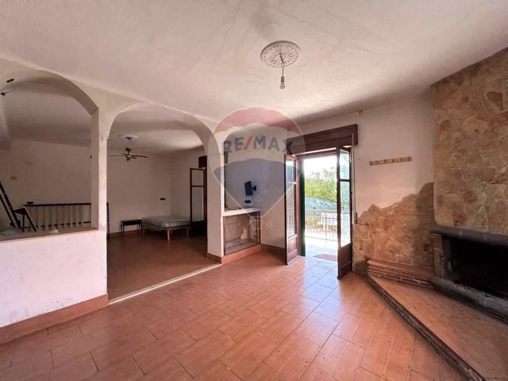 Appartamento in vendita a Castel Volturno viale Fiume Metauro, 6