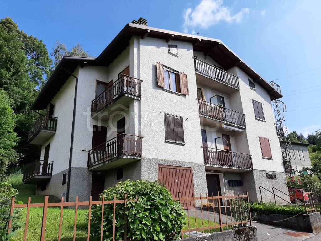 Appartamento in vendita a Zogno via Bregni, 2