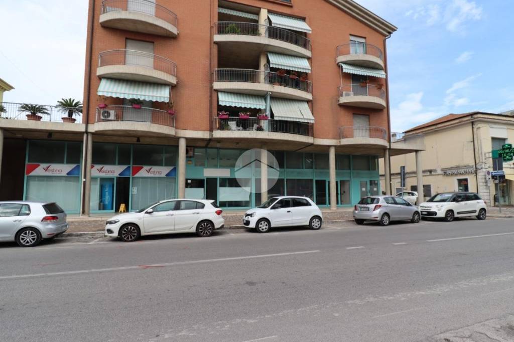 Appartamento in vendita a Giulianova via Galileo Galilei, 86