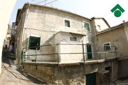 Casa Indipendente in vendita a Parodi Ligure via xx settembre, 37