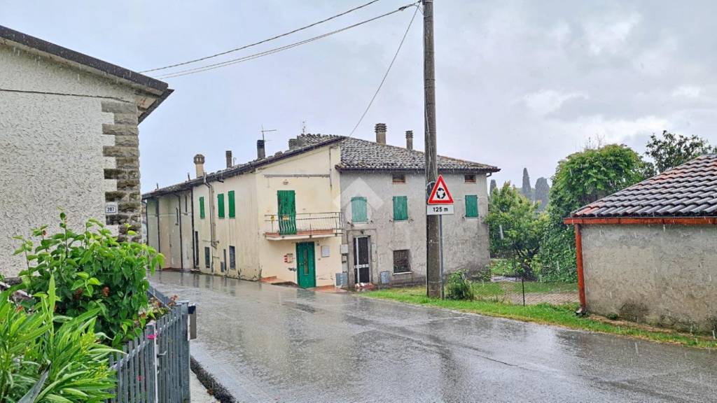 Casa Indipendente in vendita a Montefiore Conca via roma