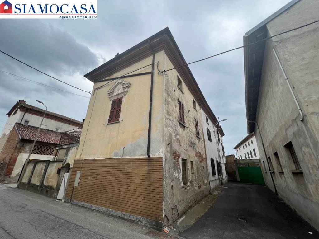 Villa in vendita a Castelspina via Padre Gamalero