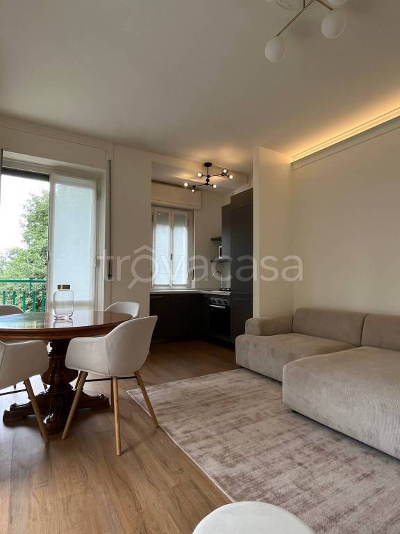 Appartamento in in affitto da privato a Milano viale Teodorico, 13