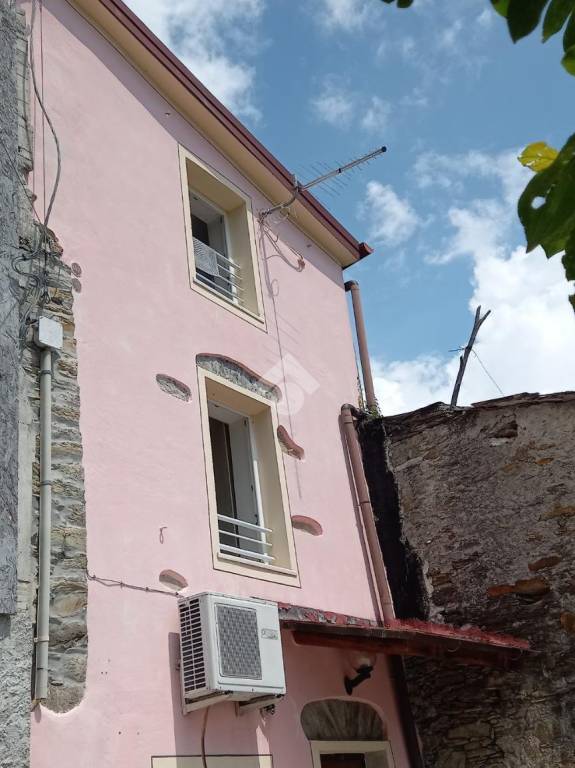 Casa Indipendente in vendita a Carasco località Simoni