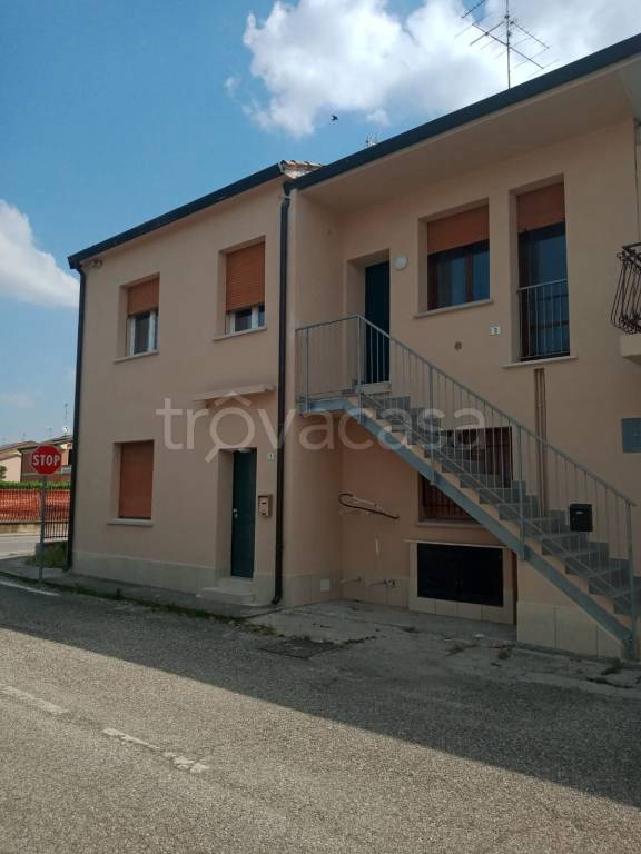 Appartamento in in affitto da privato a Gazzo Veronese via Fratelli Bandiera, 1