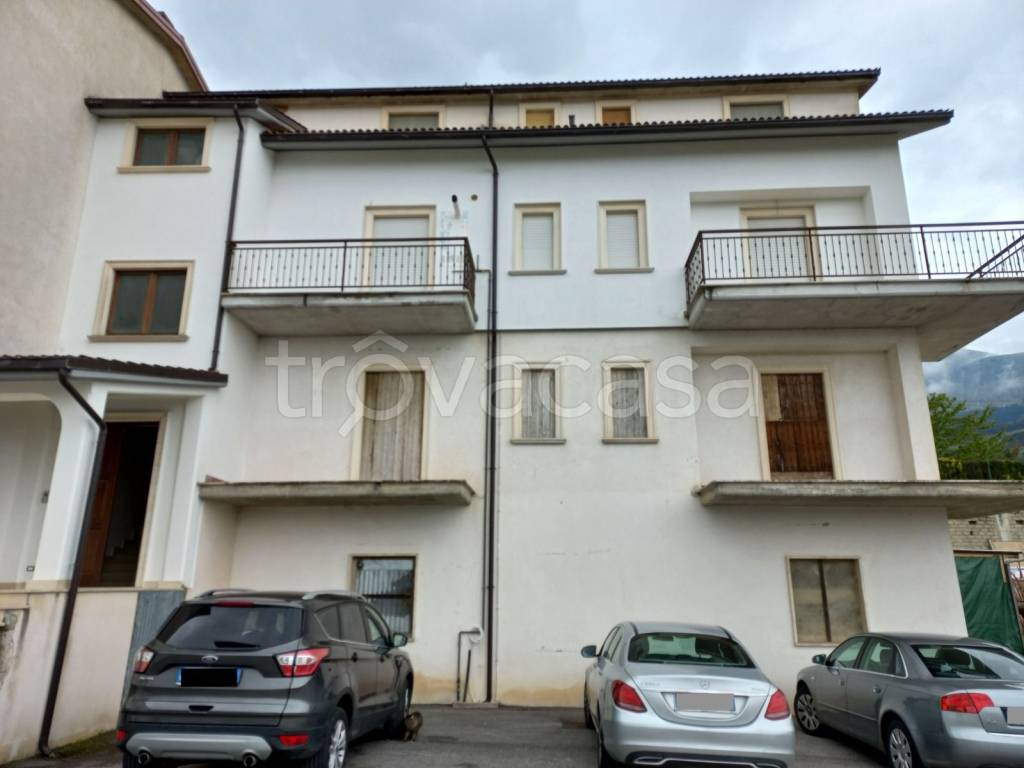 Appartamento in vendita a Ocre via Gabriele d'Annunzio