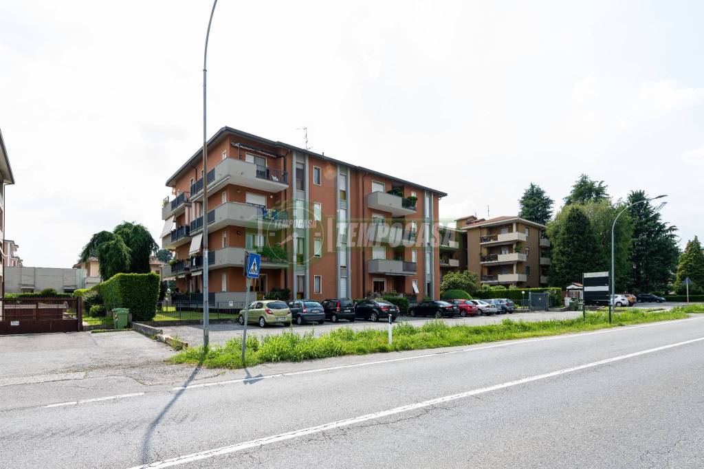 Appartamento in vendita a Bernareggio via Alcide De Gasperi, 3