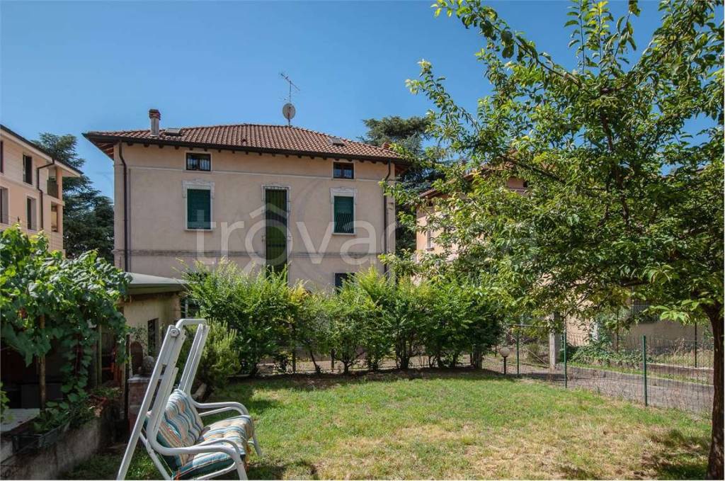 Villa in vendita a Brescia viale Venezia, 95